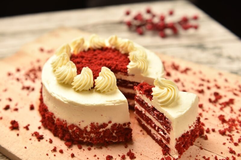 This Cherry Pistachio Icebox Cake Is the No-Bake Legend of Summer (Your Fridge Will Thank You)