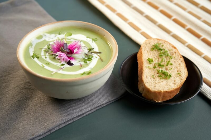No-Cook Creamy Cucumber Avocado Soup (Chilled & Ready in 10 Minutes!)